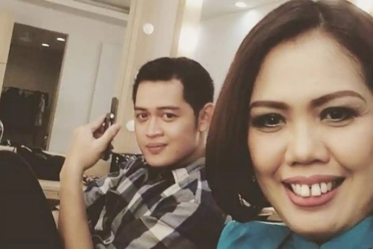 Ferry Anggara Terciduk Jualan Es Kepal, Siapa Sangka Begini Komentar Ely Sugigi