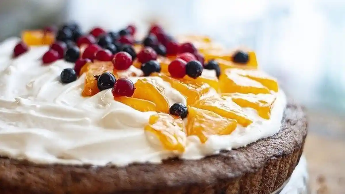 Suka Bikin Kue? Ini Bedanya Heavy Cream dan Whipping Cream