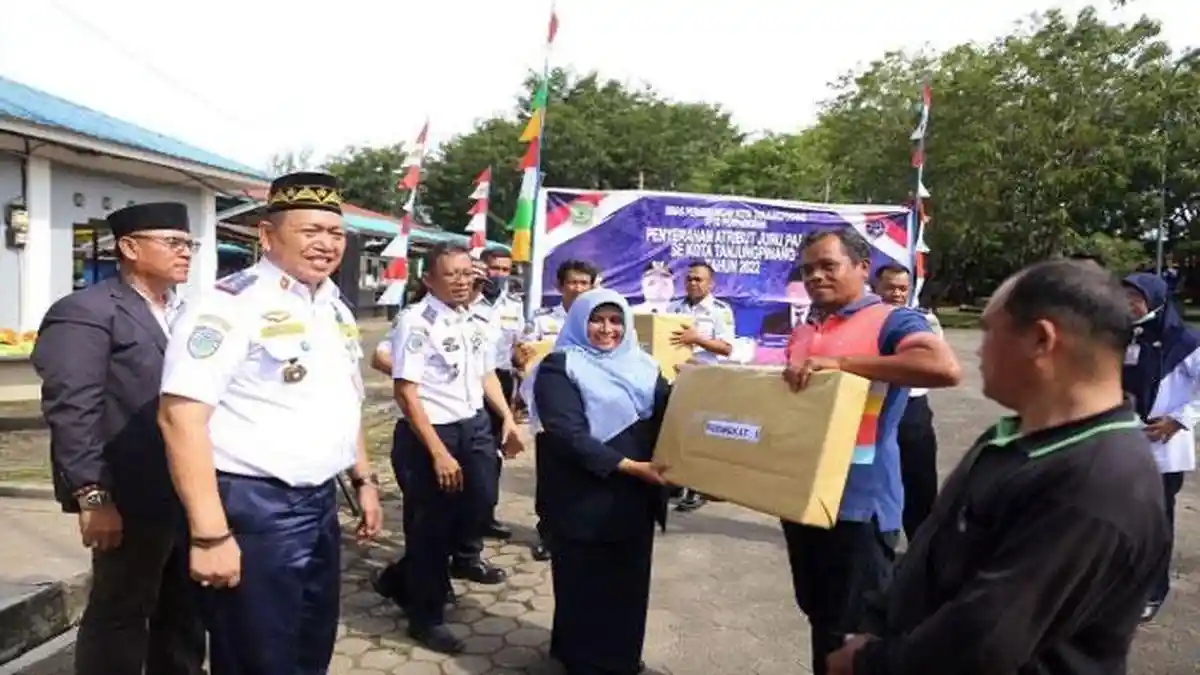 Juru Parkir di Tanjungpinang Dapat Atribut Baru, Cara Pemko Cegah Jukir Liar