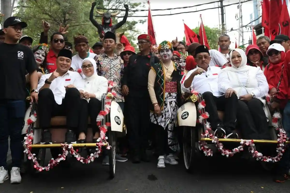 Eri Cahyadi Daftar ke KPU Surabaya, Pawai Budaya Ribuan Pendukung dan Barisan 18 Partai Ikut Kawal