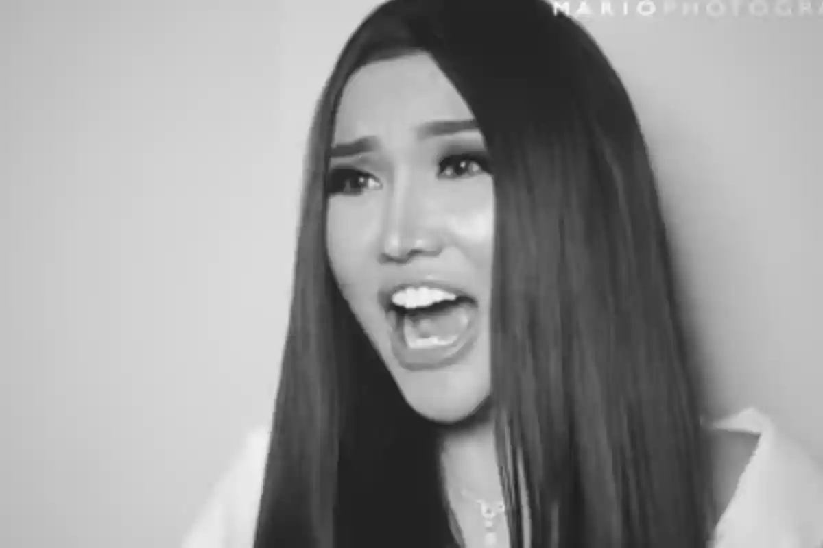 Menjerit Saat Sentuh Bagian Tubuh Fotografer, Suara Lucinta Luna Bikin Gempar. Netter Makin Yakin!