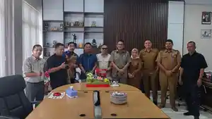 DPRD-BONE-BOLANGO-Ketua-DPRD-Bone-Bolango-Gorontalo-Faisal-Yunus-merayakan-ulang-tahun-ke-38.jpg