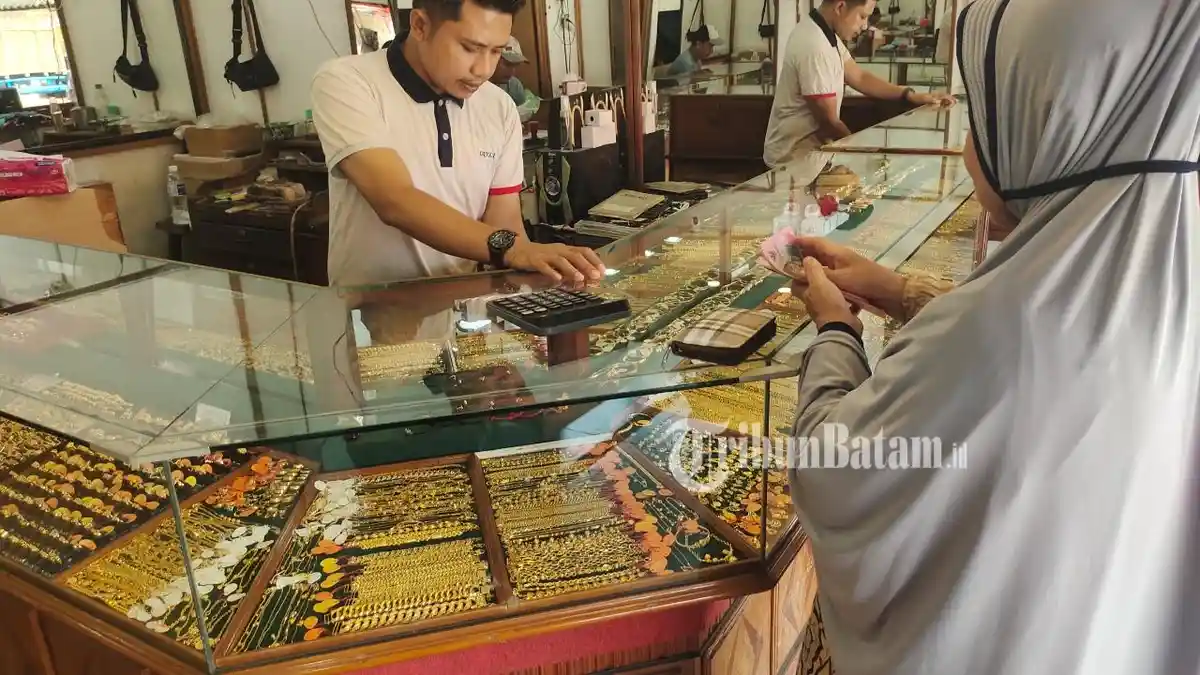 Harga Emas 24 Karat di Lingga Hari Ini Rabu 4 Juni 2025, Pembeli Sepi Jelang Iduladha