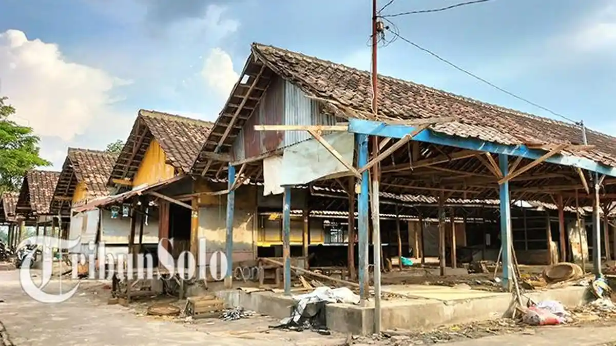 Sejarah Pasar Nglangon Sragen yang Jadi Sentra Batik : Mangkrak, Pernah Terbakar Hebat Tahun 2019