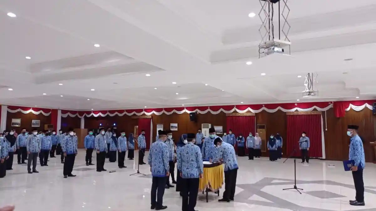 Walikota Balikpapan Rahmad Masud Lantik 49 Pejabat Eselon III dan IV