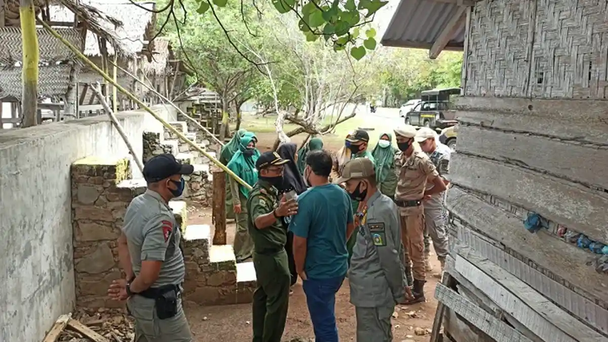 Aceh Besar Zona Merah Covid-19, Petugas Satpol PP Perketat Razia di Lokasi Objek Wisata Ujong Batee