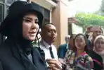 penyanyi-angel-lelga-saat-ditemui-di-pengadilan-agama-pa-jakarta-selatan.jpg