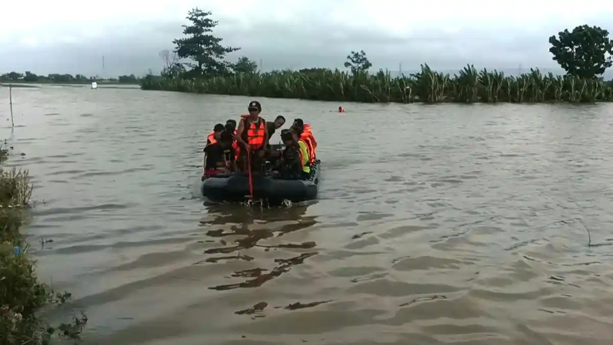 BREAKING NEWS: Dua Korban Tenggelam Banjir Bulungcangkring Kudus Ditemukan, Tewas Mengambang
