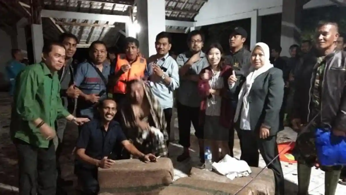 7 Karung Berisi Uang Rp 30 Miliar di KM Lestari Maju Akhirnya Berhasil Diangkat