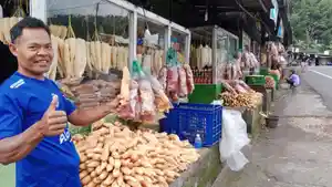 Pembeli-Ubi-Cilembu-Sepi-Setelah-Kehadir.jpg