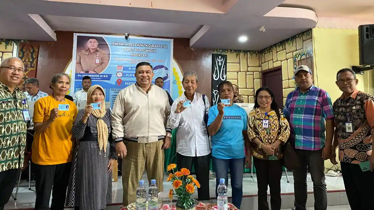 Sekot Ambon Dorong Penuhi Hak Warga Desa Hunuth dalam Program Jemput Bola Adminduk Diskudcapil