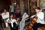 String Orchestra Hibur Pasien RS Siloam Jakarta