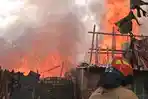 Rumah-Panggung-dan-5-Unit-Bedeng-Terdampak-Kebakaran-Hebat-di-14-Ilir-Palembang.jpg