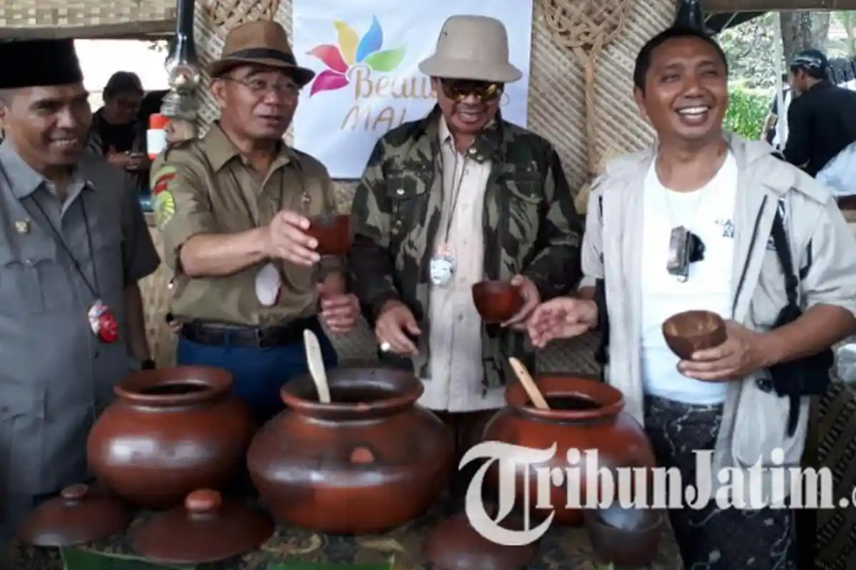 Ribuan Warga Serbu Festival Malang Tempo Doeloe, Inilah Kuliner yang Paling Diburu