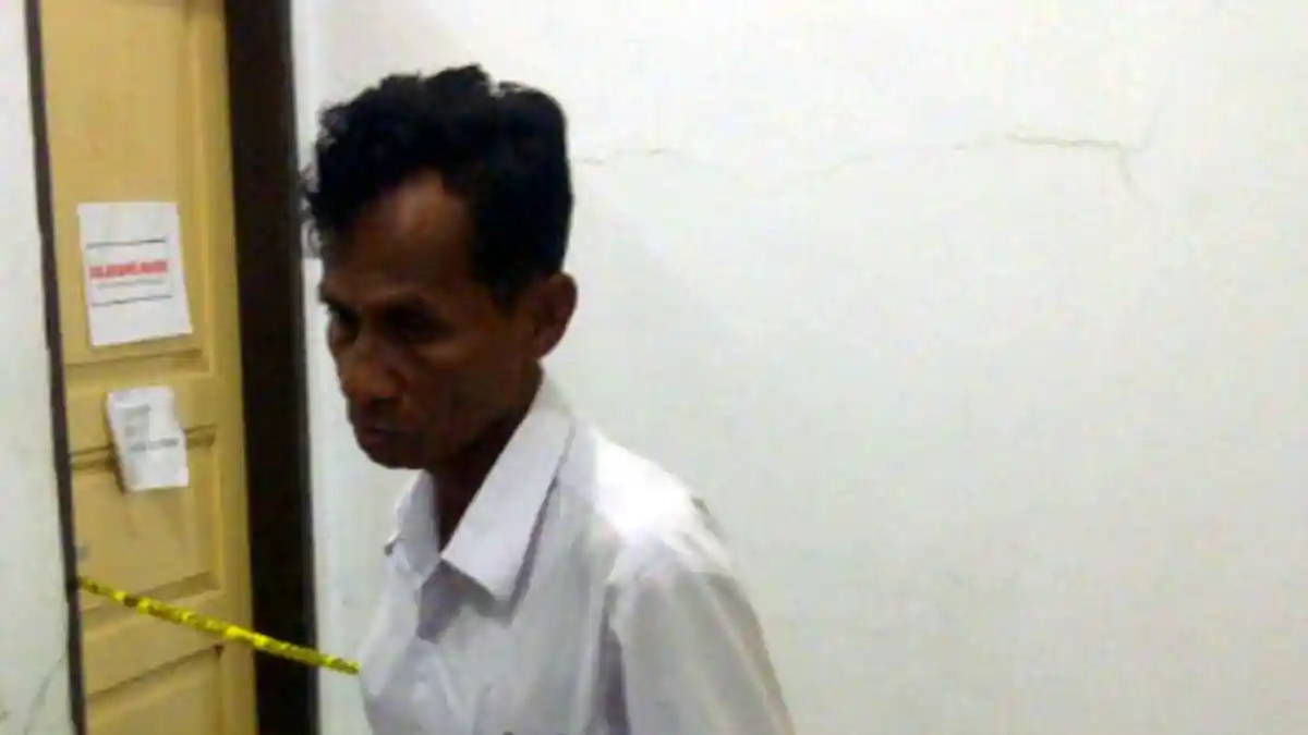 Kantor KPU Manado Dipasang Garis Polisi