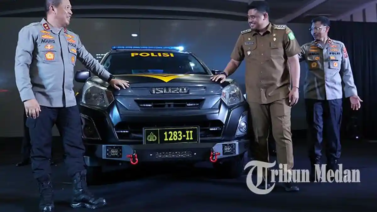 Berita Foto: Polda Sumut Meluncurkan Mobil Patroli Dengan Fitur Berteknologi Mutakhir dan Modern. - 24072023_LAUNCHING_MOBIL_PATROLI_DANIL_SIREGAR_2jpg.jpg