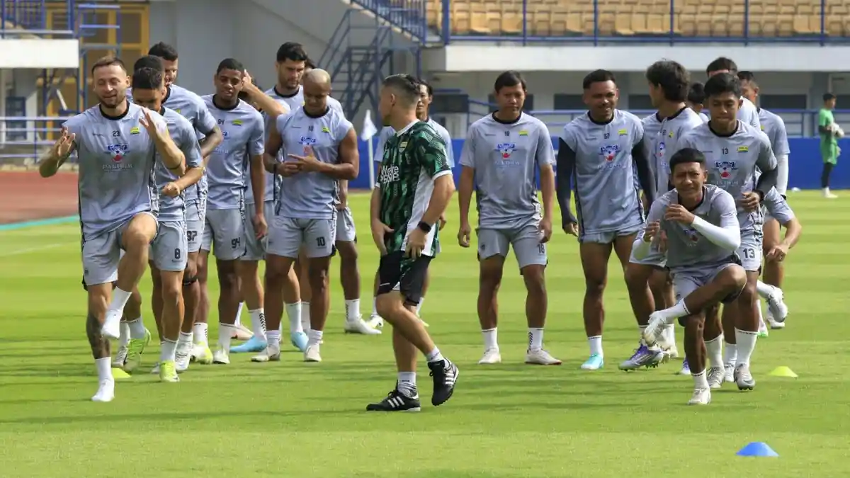Persib Jalani Latihan Resmi Jelang Laga Melawan Semen Padang