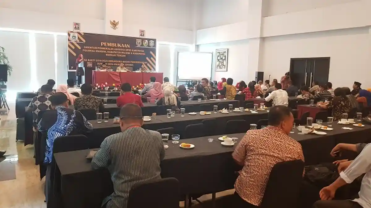 Anggota DPRD di Sulbar Ramai-ramai Tinggalkan Ruang Forum Pembekalan Saat Berlangsung Kegiatan