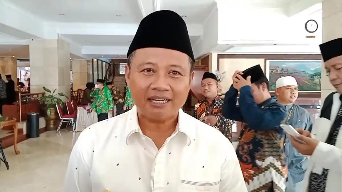 Wagub Jabar: Laporkan Kalau Ada Pungli dan Tahan Ijazah Selama Proses PPDB