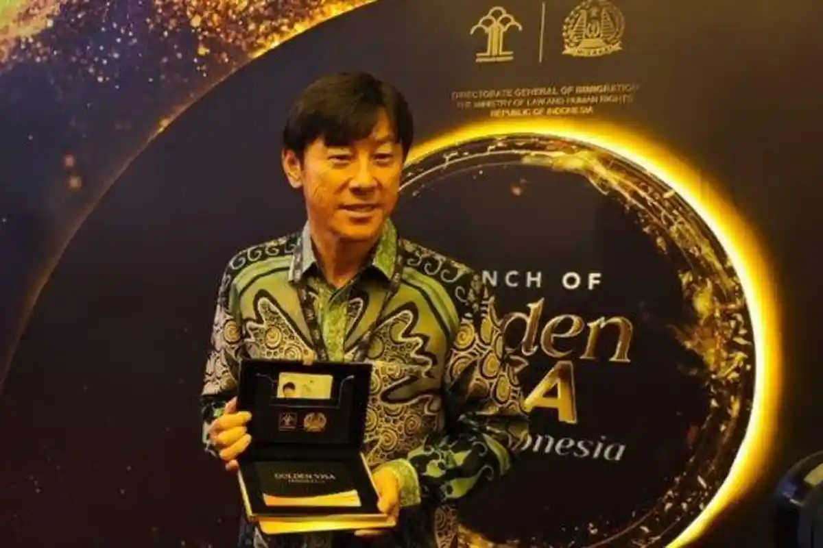Presiden Jokowi Resmi Luncurkan Golden Visa, Shin Tae-yong Bangga jadi WNA Pertama yang Punya