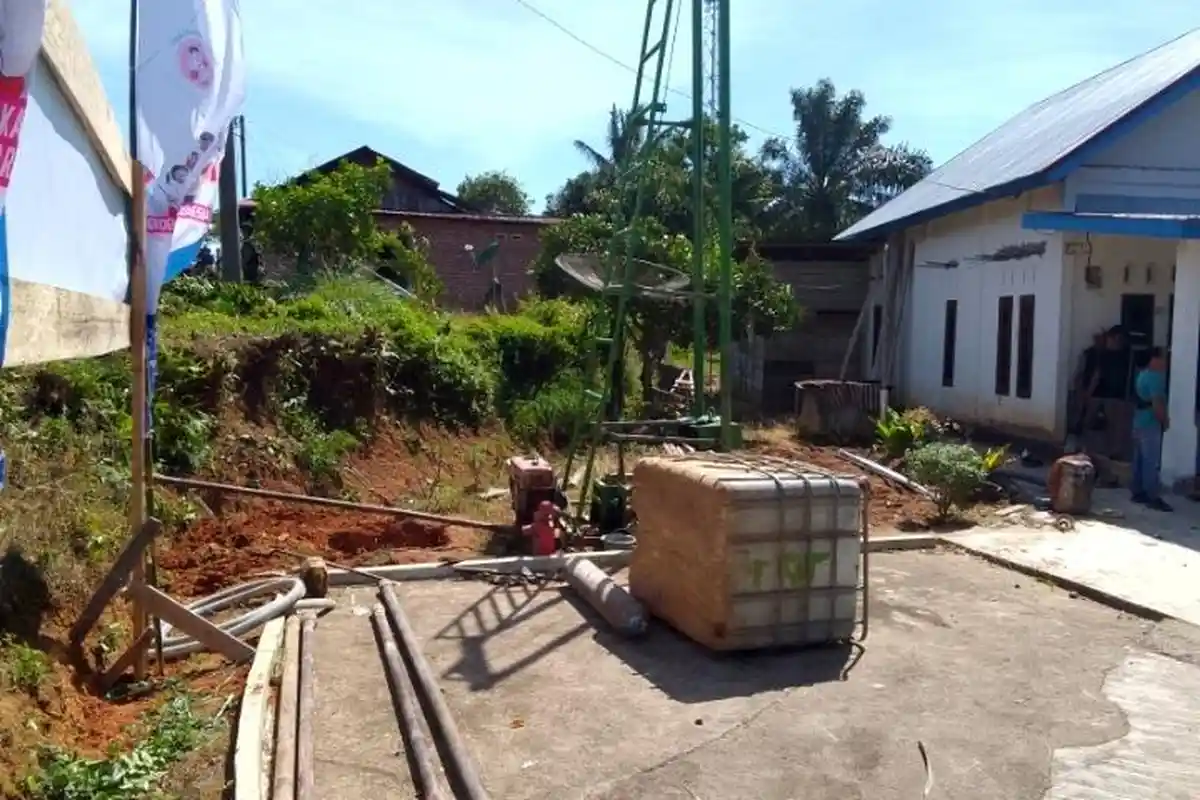 Bantu Air Bersih Satu Desa, Kodim 0409 Rejang Lebong Bangun Sumur Bor di Lokasi TMMD