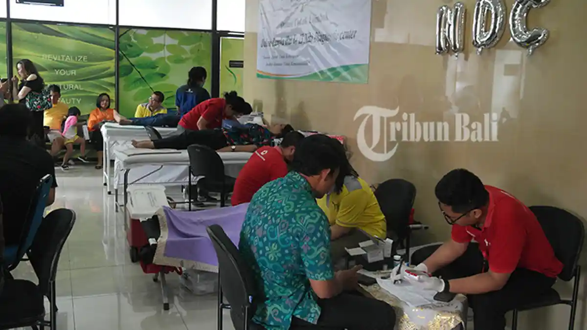 Rayakan Hari Jadi Ke-13, Niki Diagnostic Center Kumpulkan Bantuan untuk Korban Gempa Lombok