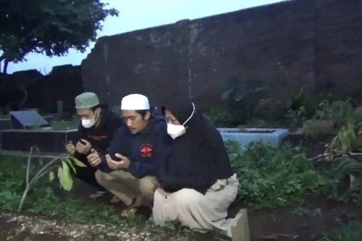 Sandiwara Mimin Istri Muda Yosef Tersangka Kasus Subang, Sempat Nangis di Makam Tuti dan Amalia