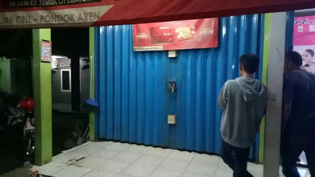 Pinggang Gatal, Senjata Api Milik Polisi Meledak di Konter Handphone
