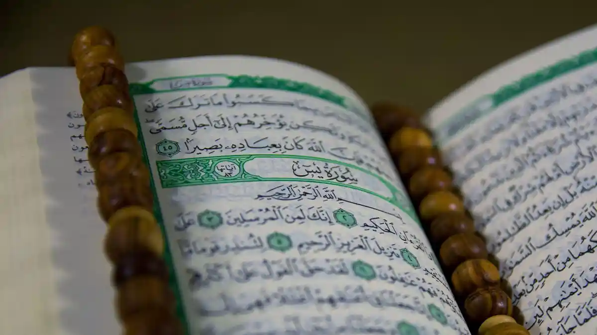 Arti Surat Yasin Lengkap Ayat 1-83