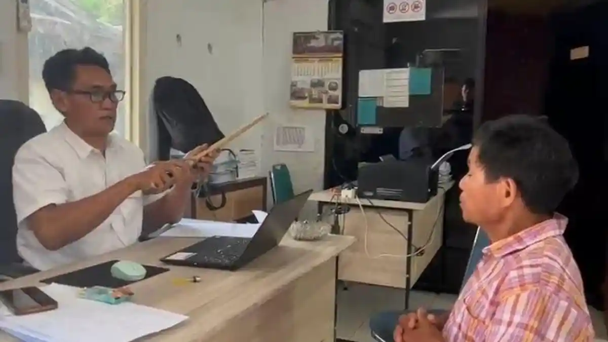 Kronologi Pria Tebas Keluarganya 2 Kali Pakai Parang Perkara Lahan di Polman