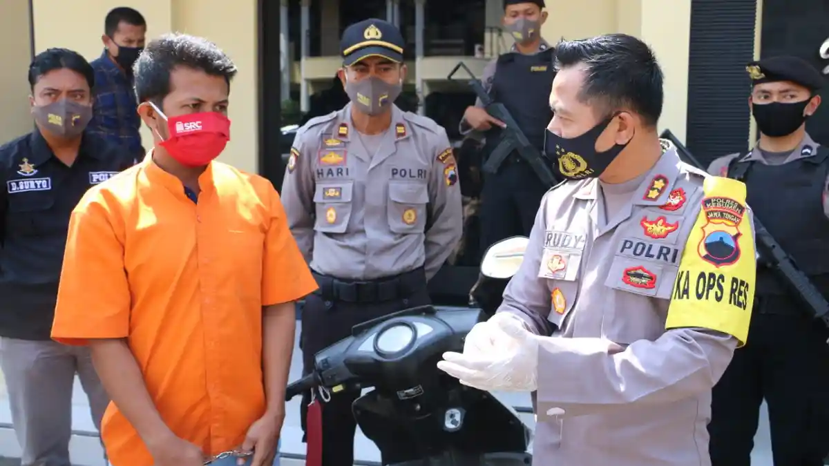 Warga Kebumen Ini Gadai Motor Temannya karena Kecanduan Judi Online