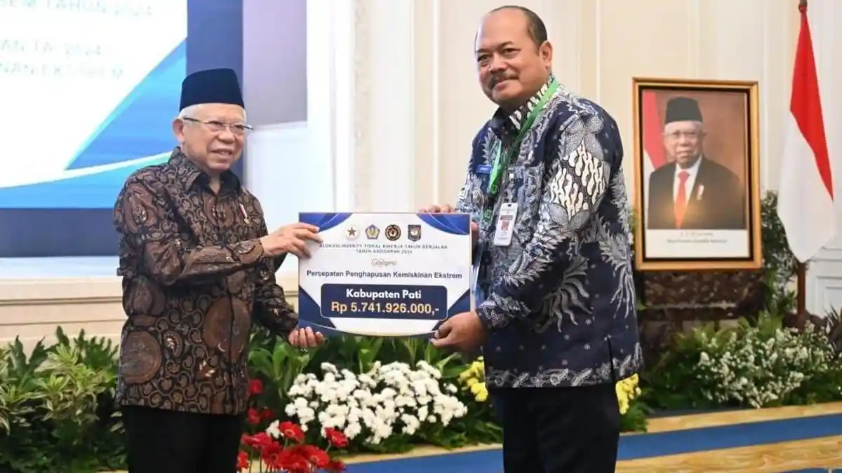 Wapres Serahkan Dana Rp5,7 Miliar untuk Akselerasi Penghapusan Kemiskinan Ekstrem di Pati