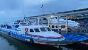 20260515-Kapal-ferry-tujuan-Tawau-bersandar-di-Pelabuhan-Tunon-Taka-Nunukan.jpg