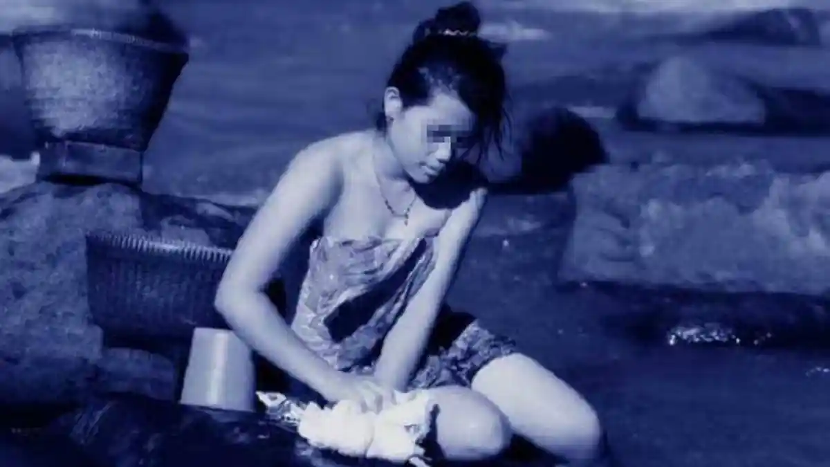 Toa Masjid Lupa Dimatikan, Eh Bapak-bapak Kepergok Istri Lagi Ngomongin Janda