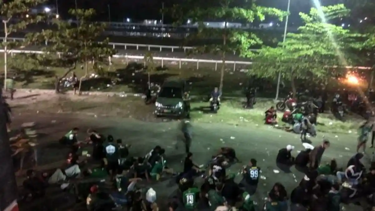 8 Fakta Bentrok Jakmania dan Bonek di Bantul: Wartawan Dipukul, Anggota TNI Luka, Mobil Dirusak