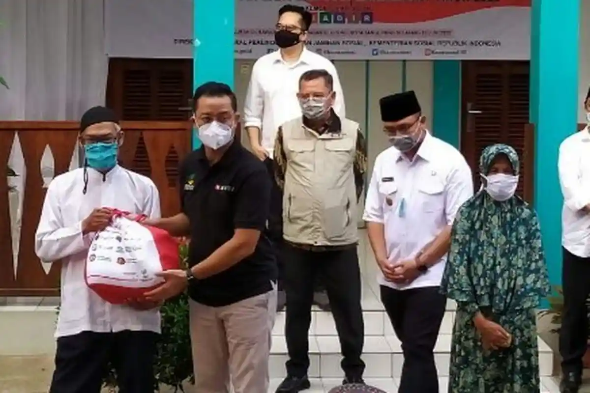 Mensos Juliari P Batubara ke Gedung Merah Putih 35 Menit Setelah KPK Mengimbau untuk Serahkan Diri