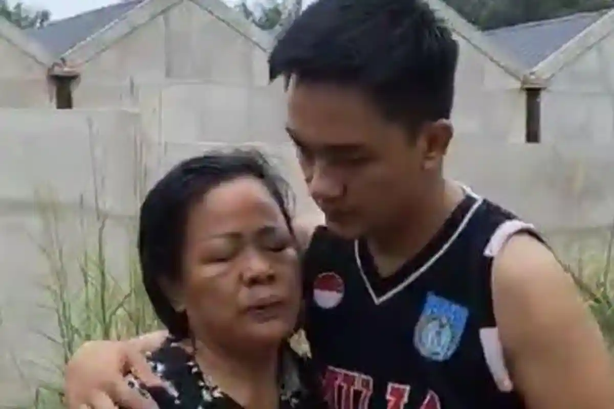 Mata Ibu Brigpol Yosua Masih Sembab 20 Jam Tak Berhenti Menangis: Bangkit Rohmu Biar Semua Terungkap