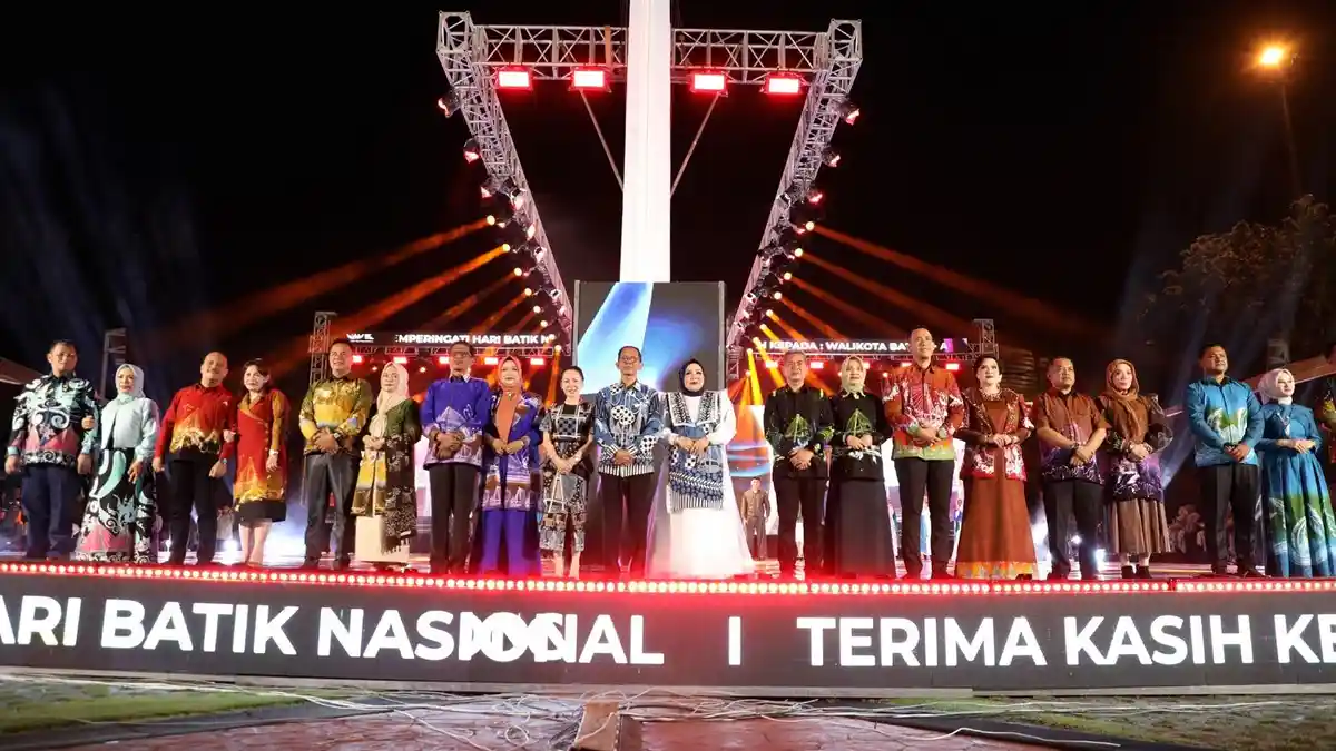 Batik Batam Makin Bersinar di Malam Puncak BBFW 2025, Amsakar: Ini Identitas