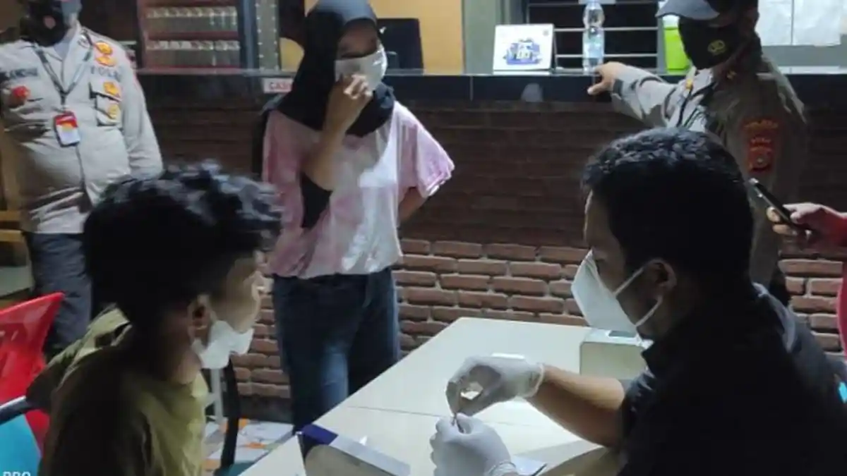 Operasi Yustisi Zona Tengah, Lima Pelanggar Diswab Antigen di Banda Sakti