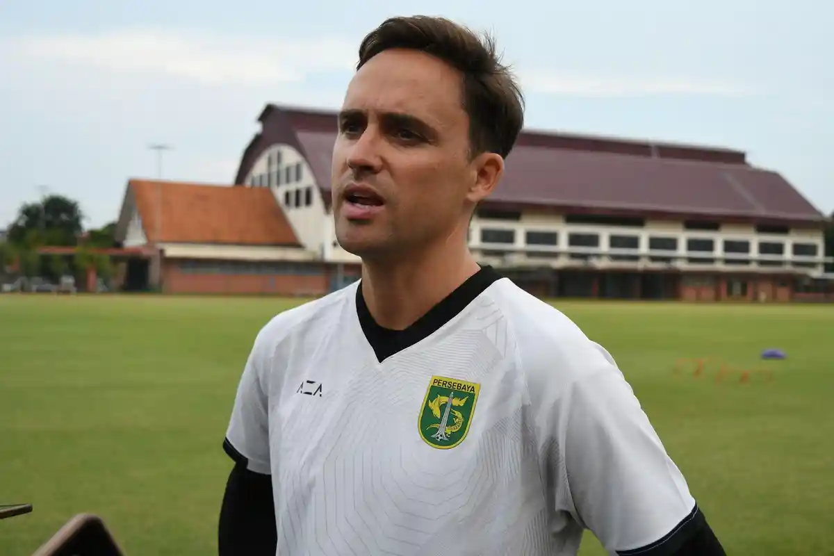 BOLA TERPOPULER Latihan Perdana Persebaya Usai Libur hingga Widodo Tak Mau Kondisi Pemain Arema Drop