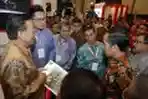 Jokowi Dengarkan Paparan Mengenai Digital Hub