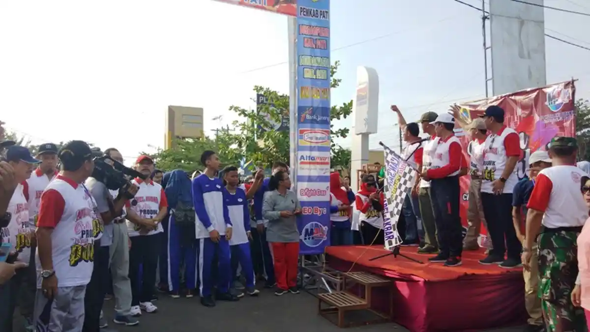 Ribuan Pelajar Ikuti Apel Akbar Cinta Produk Wong Pati