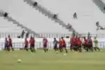 Bali United Latihan di Lapangan Batakan Balikpapan