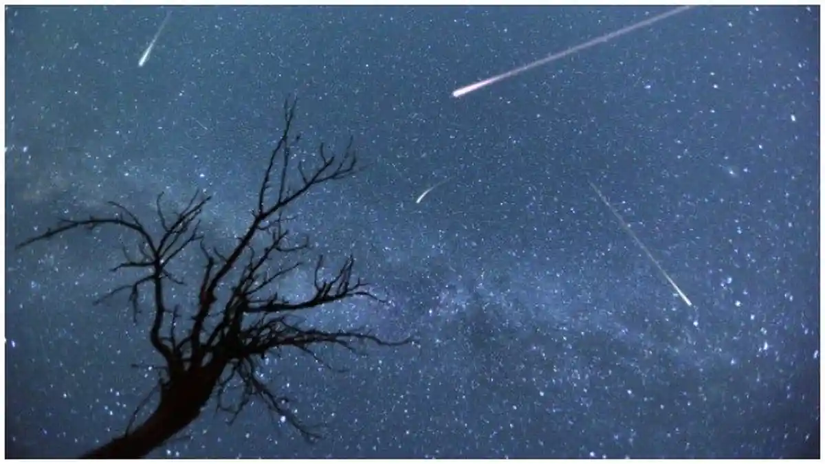 Fenomena Langka Hujan Meteor Draconid Lintasi Langit Bagian Utara Indonesia