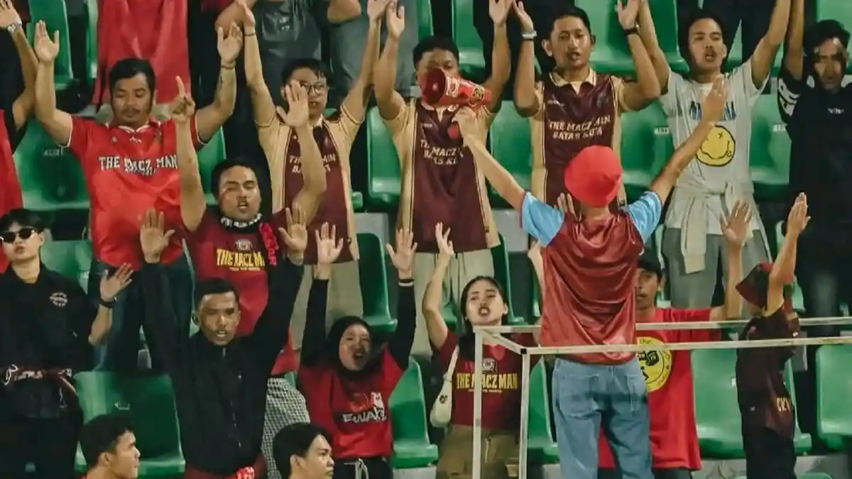Fans PSM Makassar dan Persebaya Desak Larangan Away Suporter Dicabut ...
