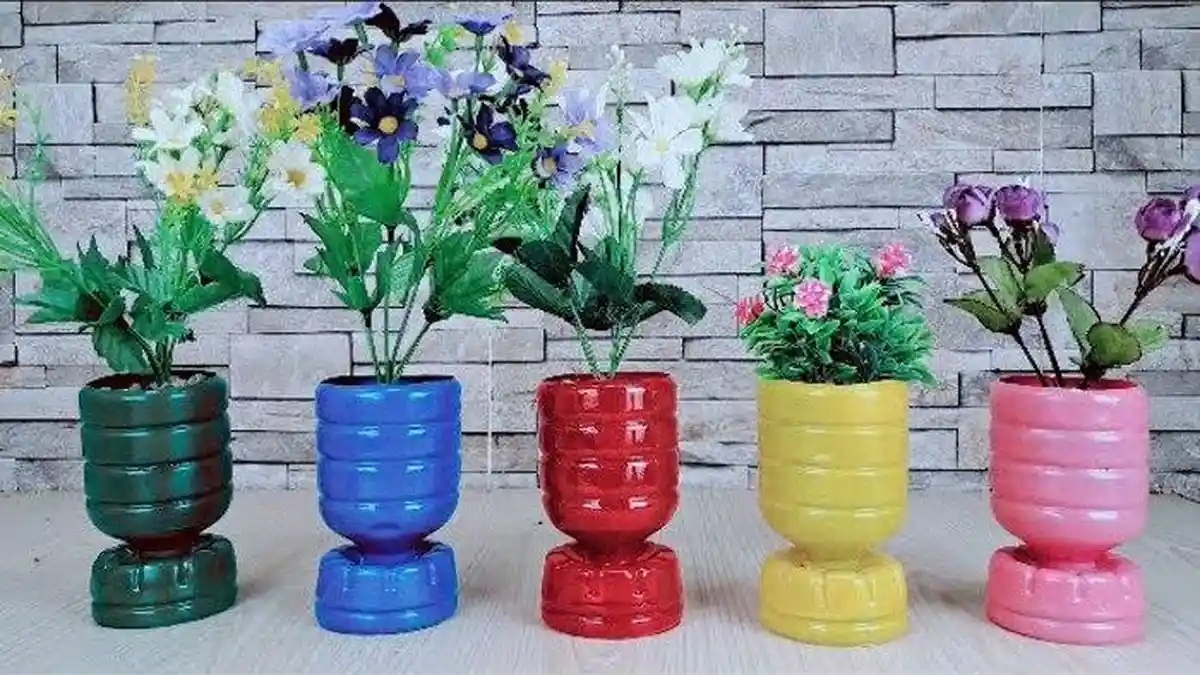 Cara Membuat Pot Bunga dari Botol Bekas, Mudah dan Kreatif!