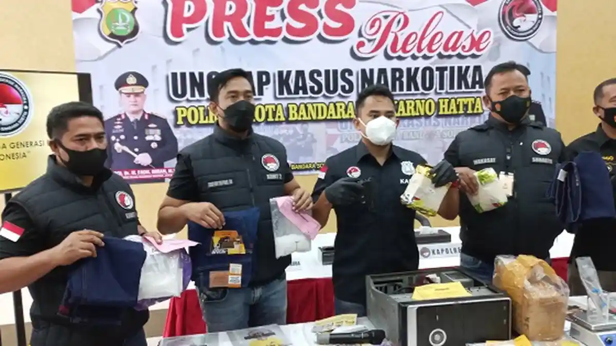 Jaringan Narkotika Internasional Asal Malaysia Selundupkan Sabu 4,8 Kilogram