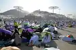 Jemaah-haji-yang-sudah-tiba-di-padang-Arafah-dan-menanti-waktu-pelaksanaan-wukuf.jpg