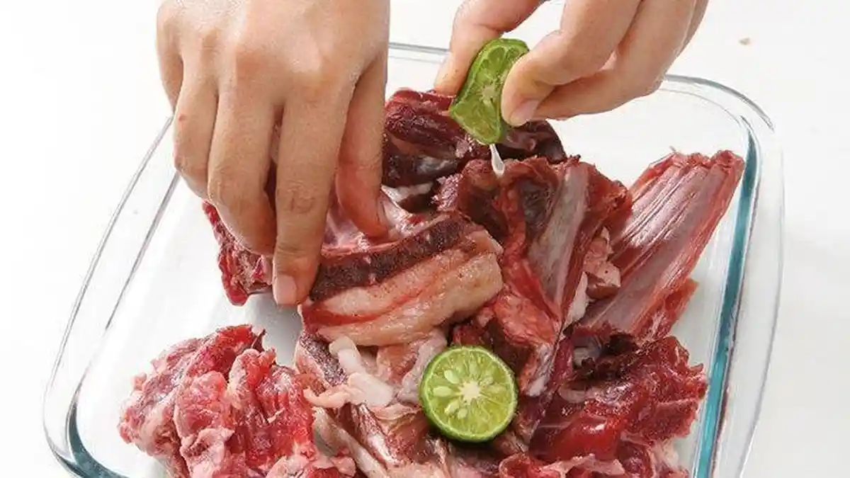 Daging Tetap Merah Tak Berubah Warna, Ini Cara Benar Simpan Daging Kurban