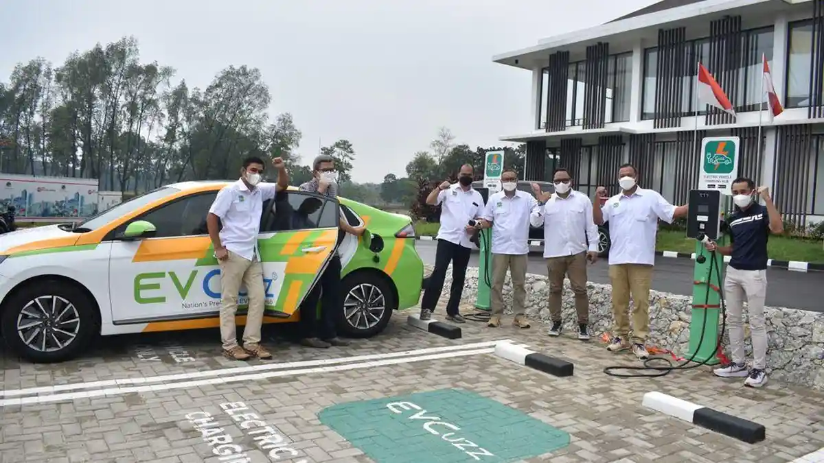 Kementerian ESDM Ajak Swasta Buka Usaha SPKLU